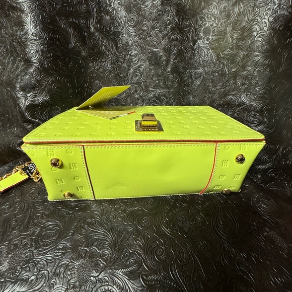 ARCADIA MADE IN ITALY PATENT LEATHER FLAP OVER CROSSBODY DAIQUIRI COLOR NWT - Picture 5 of 8